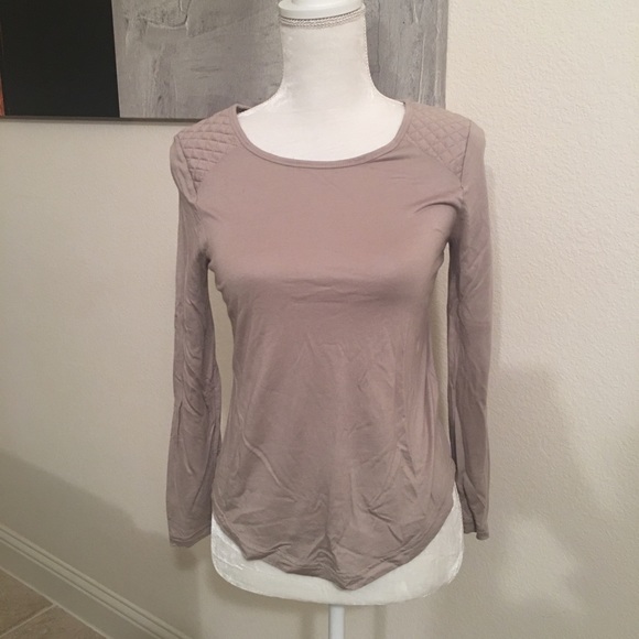 Taupe Long Sleeve Top - Banana Republic - Picture 2 of 5